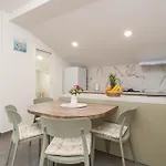 Sunny Apartman *